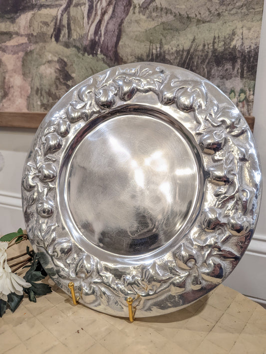 Pewter embossed apple serving plate 🍏