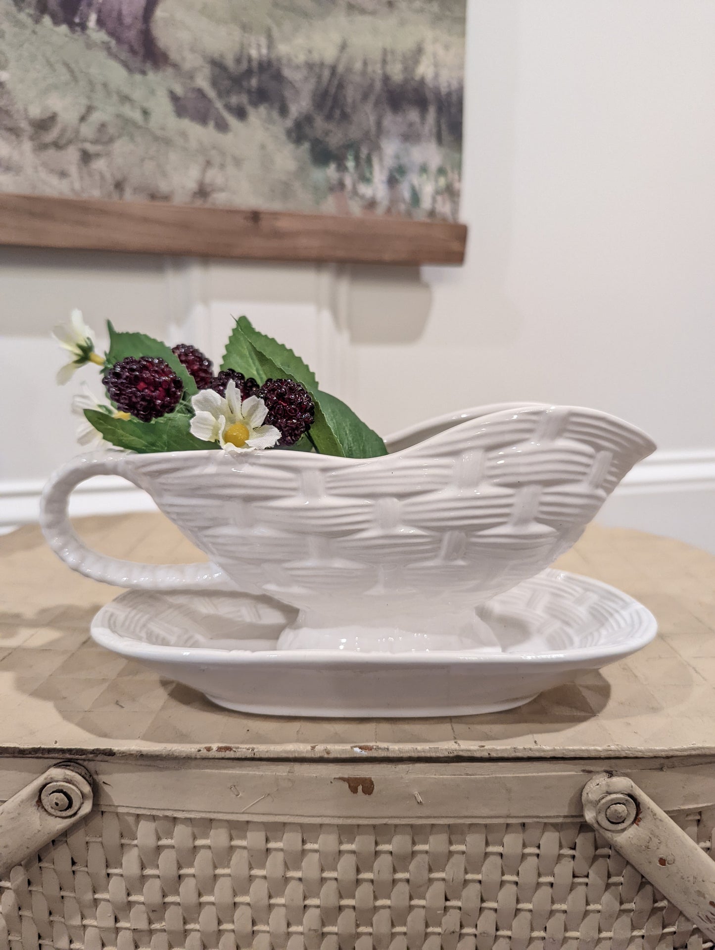 Rose Garden Stoneware Gravy Bowl in Lattice Pattern