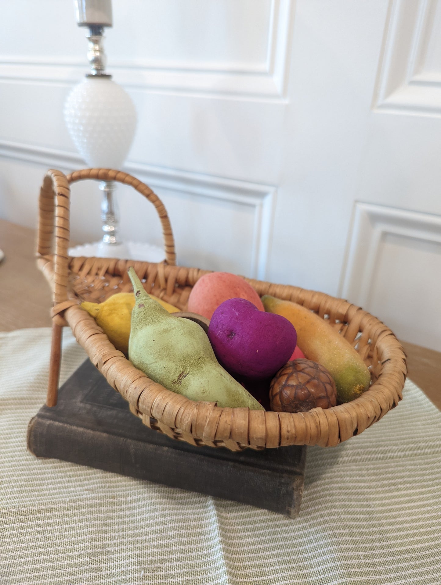 Basket Scoop with Wooden Fruit