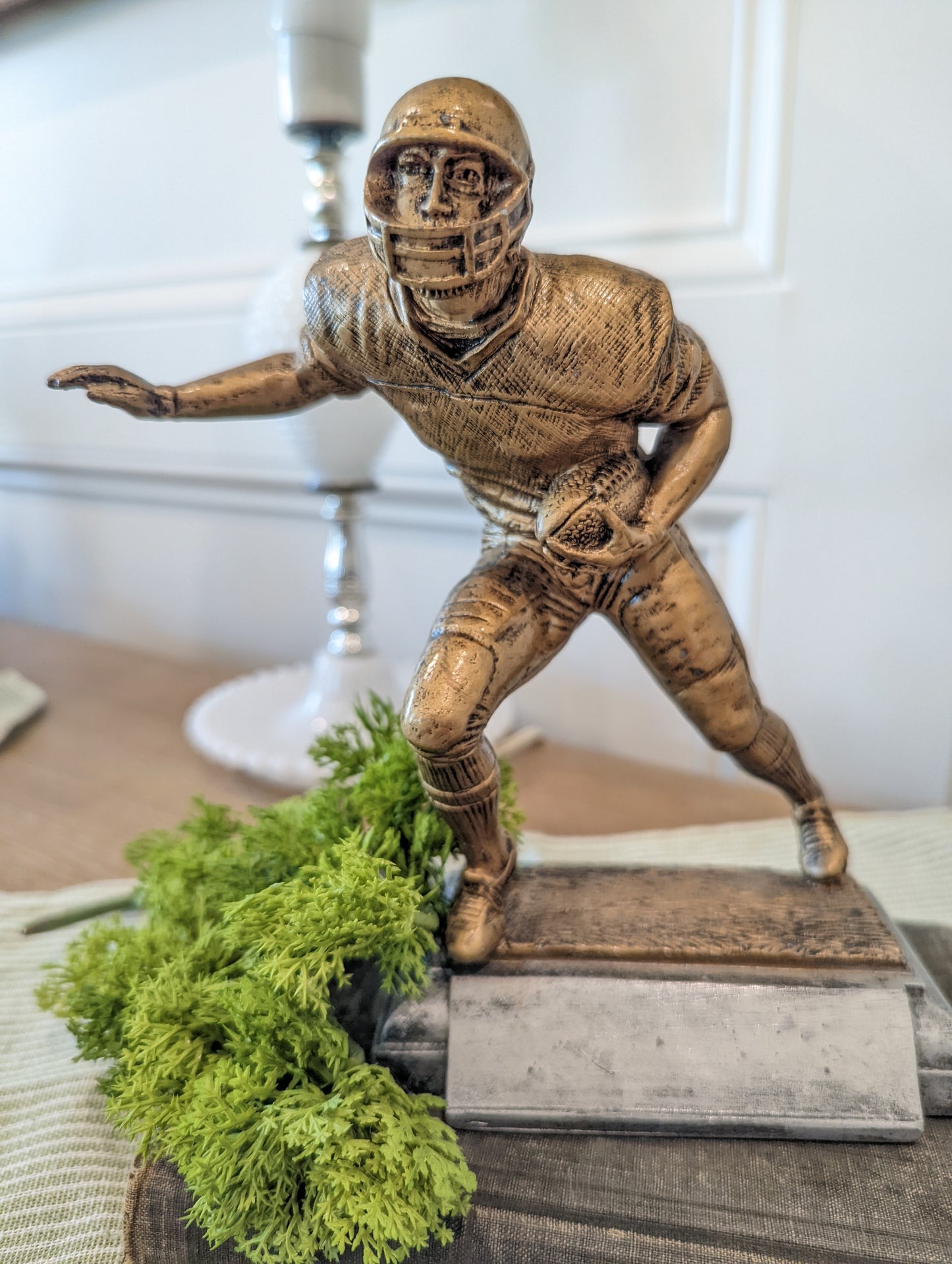 Classic Football Trophy 🏆