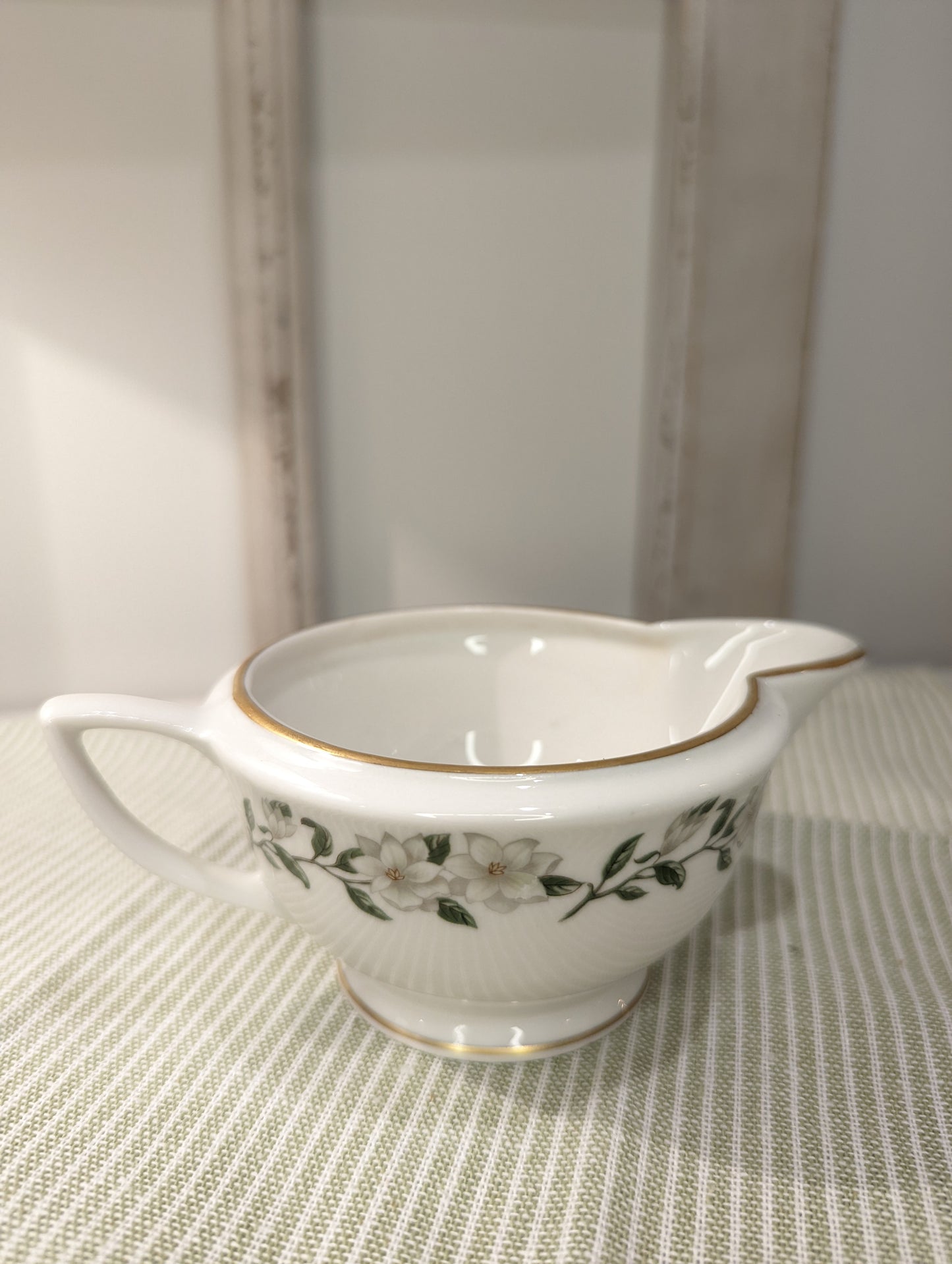 Royal Jackson Magnolia (Creamer)
