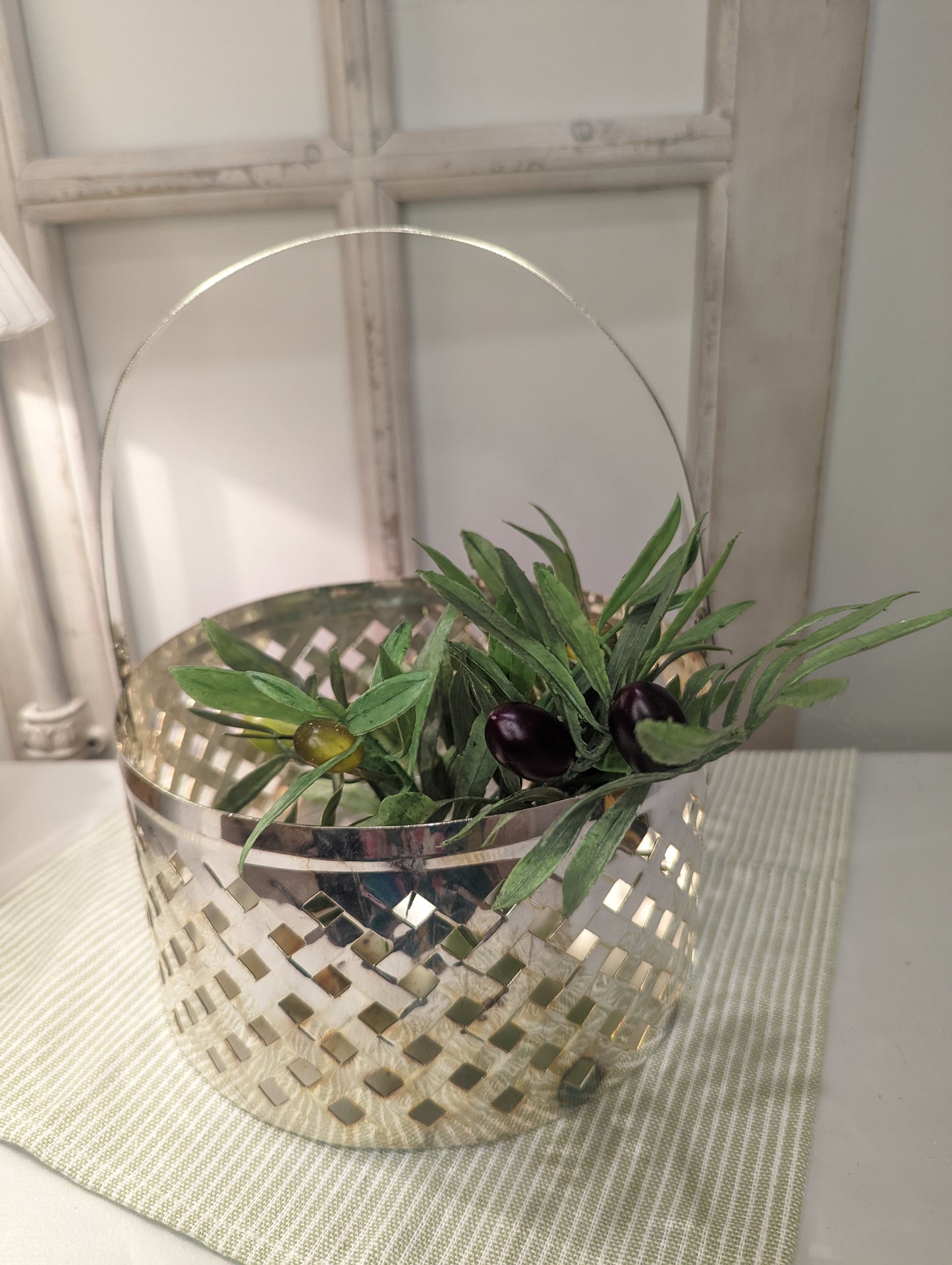 Metal Woven Basket 🧺