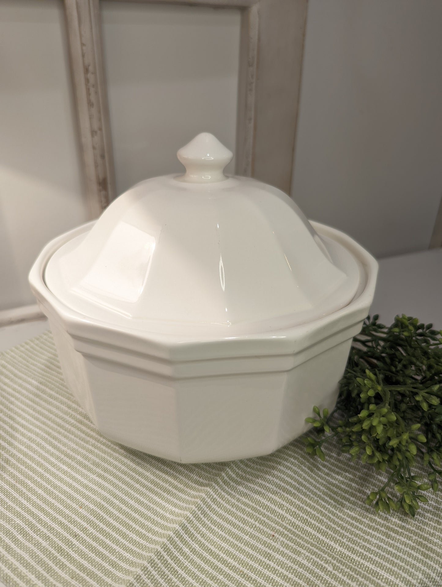 White Pfaltzgraph Dish