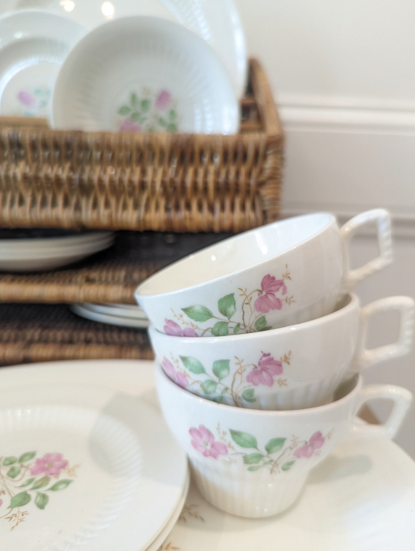 Royal China "Marilyn" pattern (Set of 29)