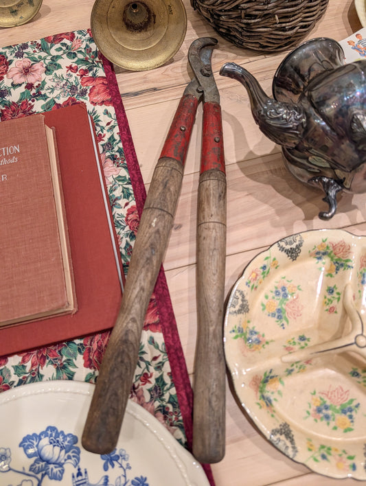 Vintage Garden Trimmer