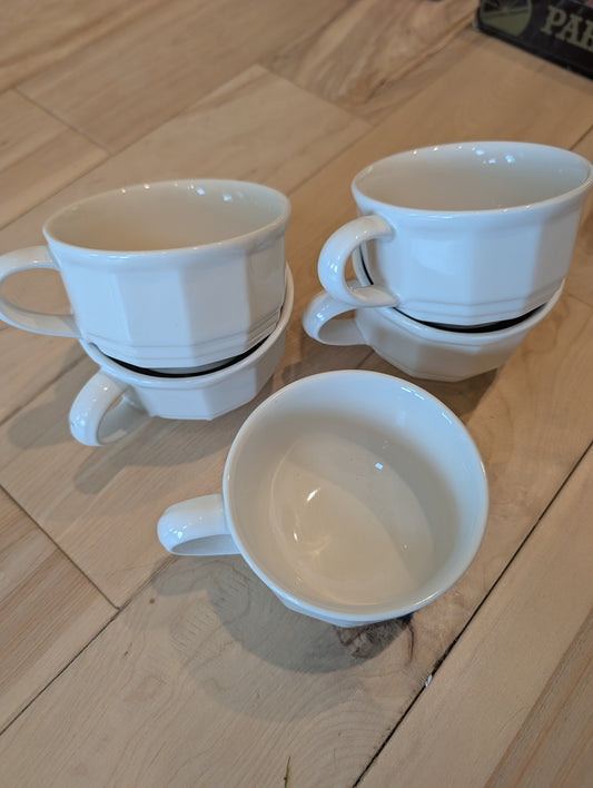 ☕ Vintage Pfaltzgraff Heritage White Cups – Set of 5