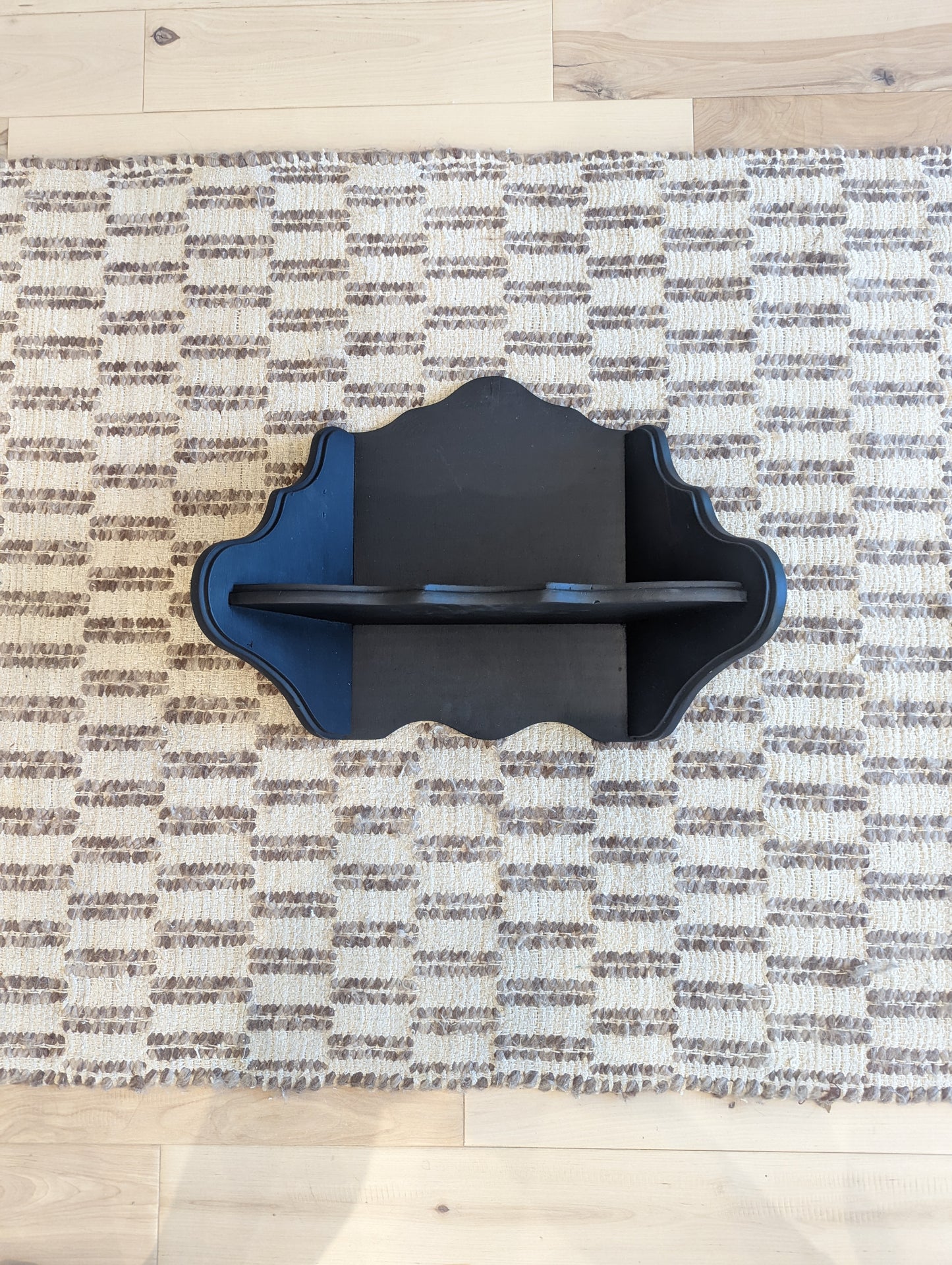 Shelf in Lamp Black