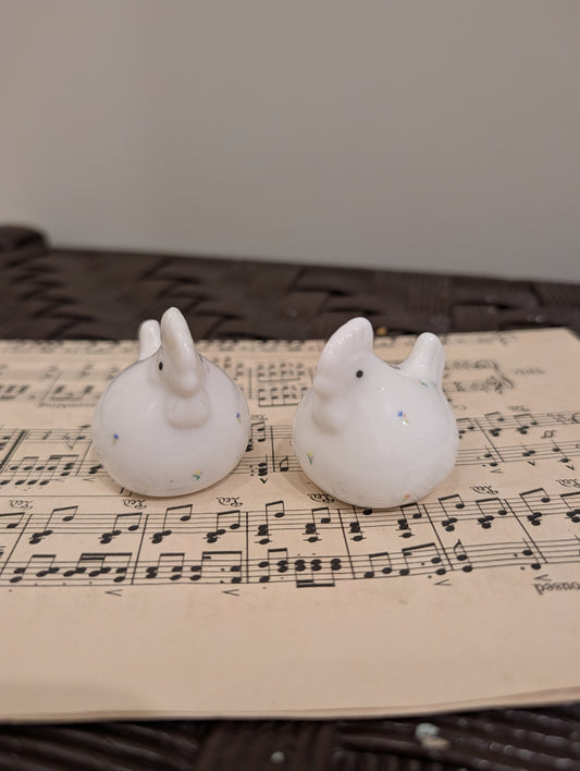 Vintage-style ceramic chickens