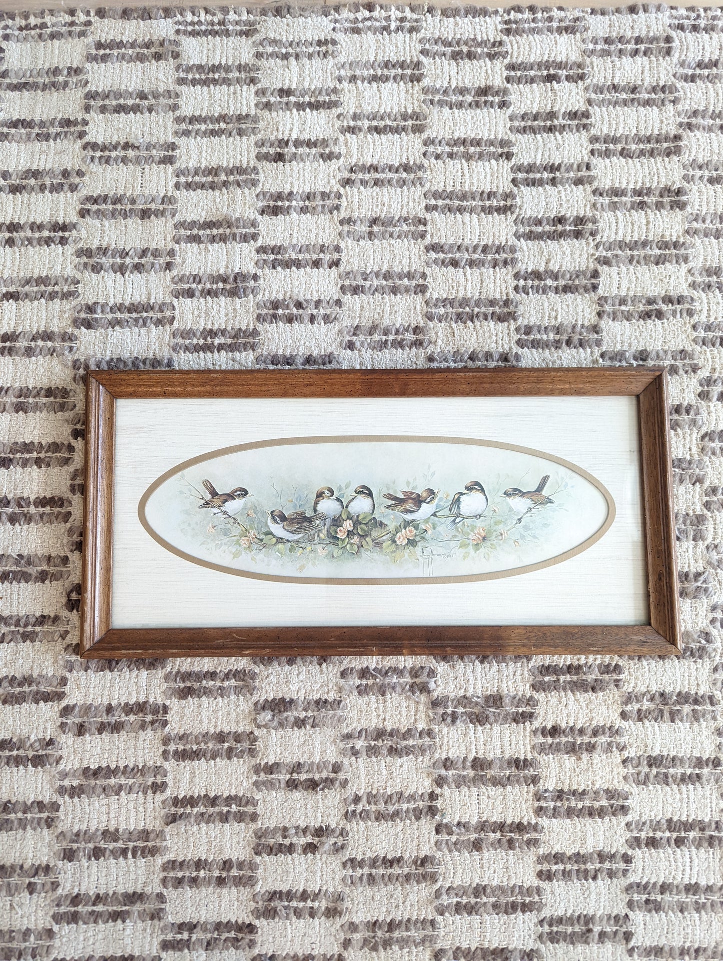 Birds in wood frame 🐦🕊️