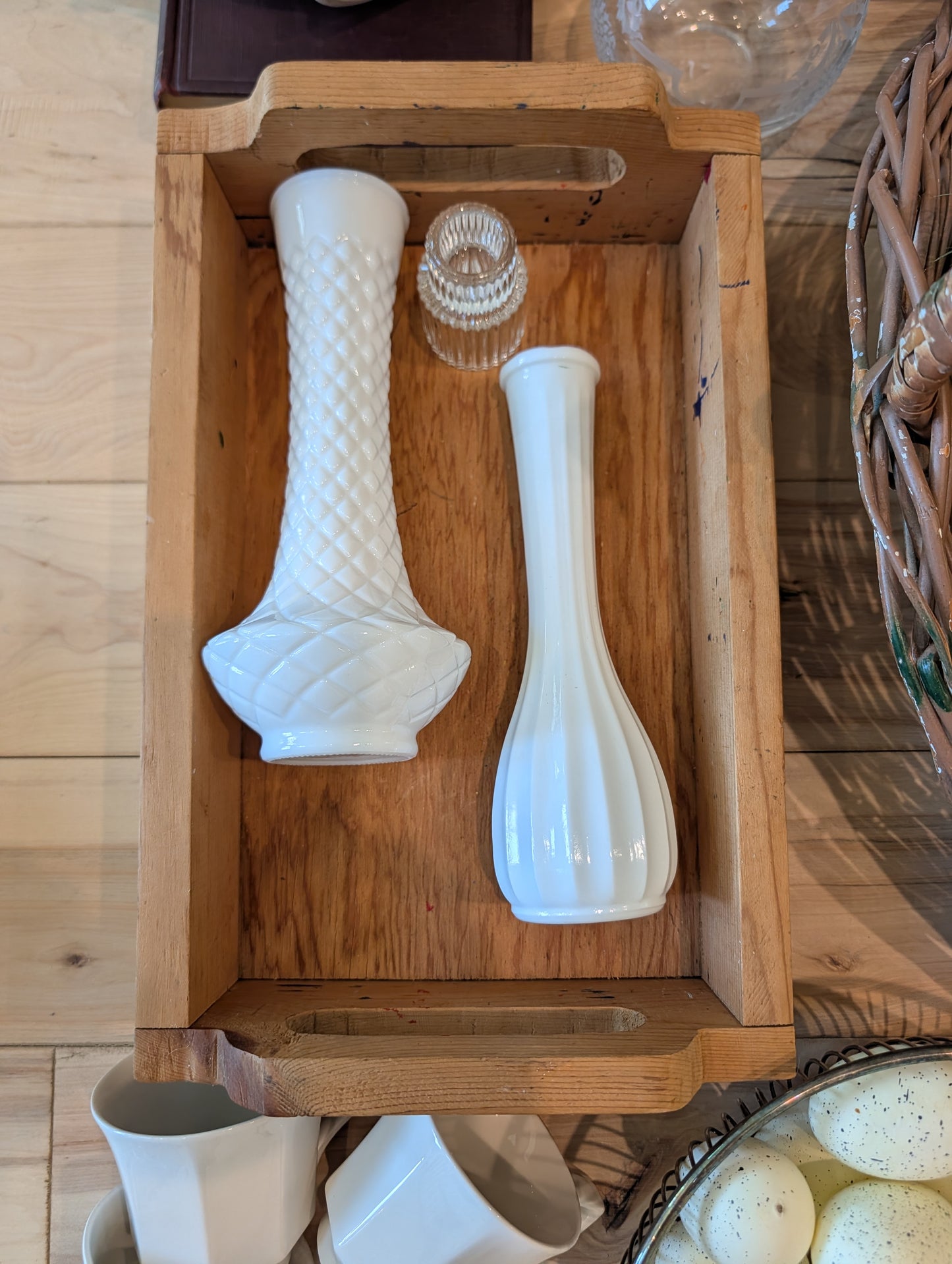 Vintage white milk glass bud