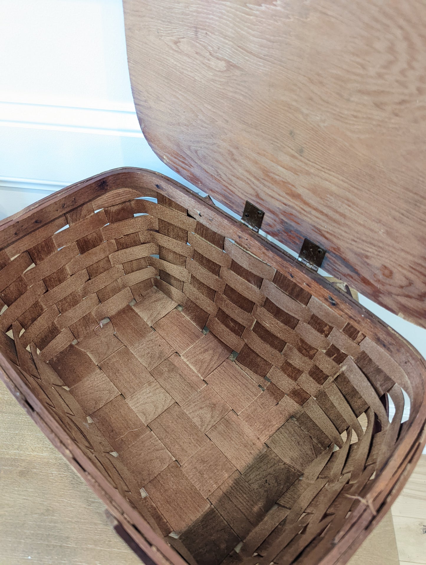 Large Picnic Basket 🧺