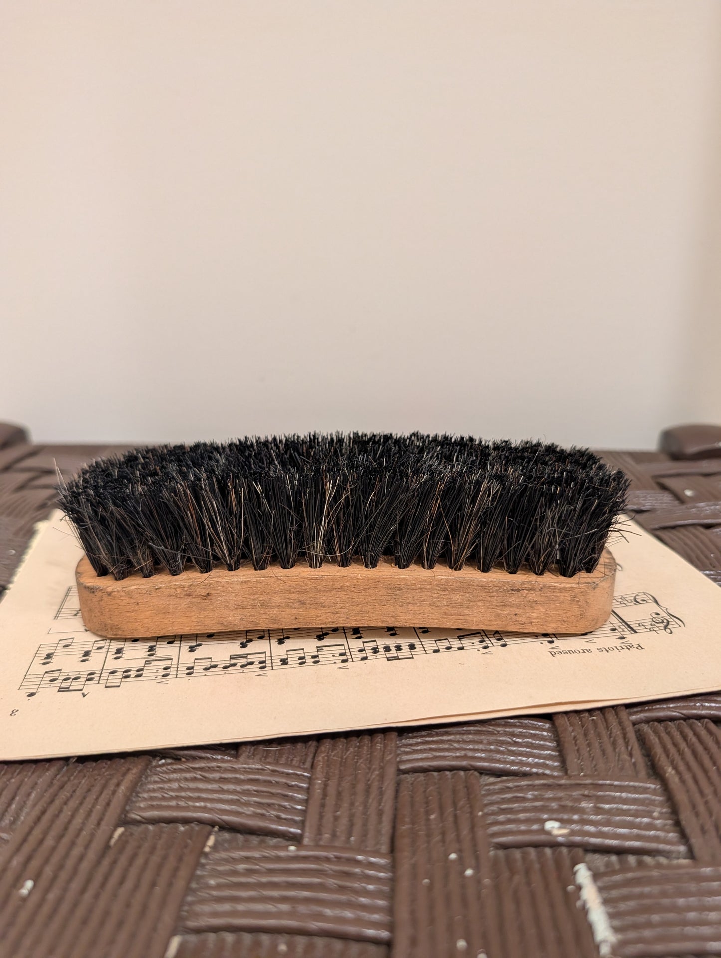 Vintage-style horsehair shoe shine brush