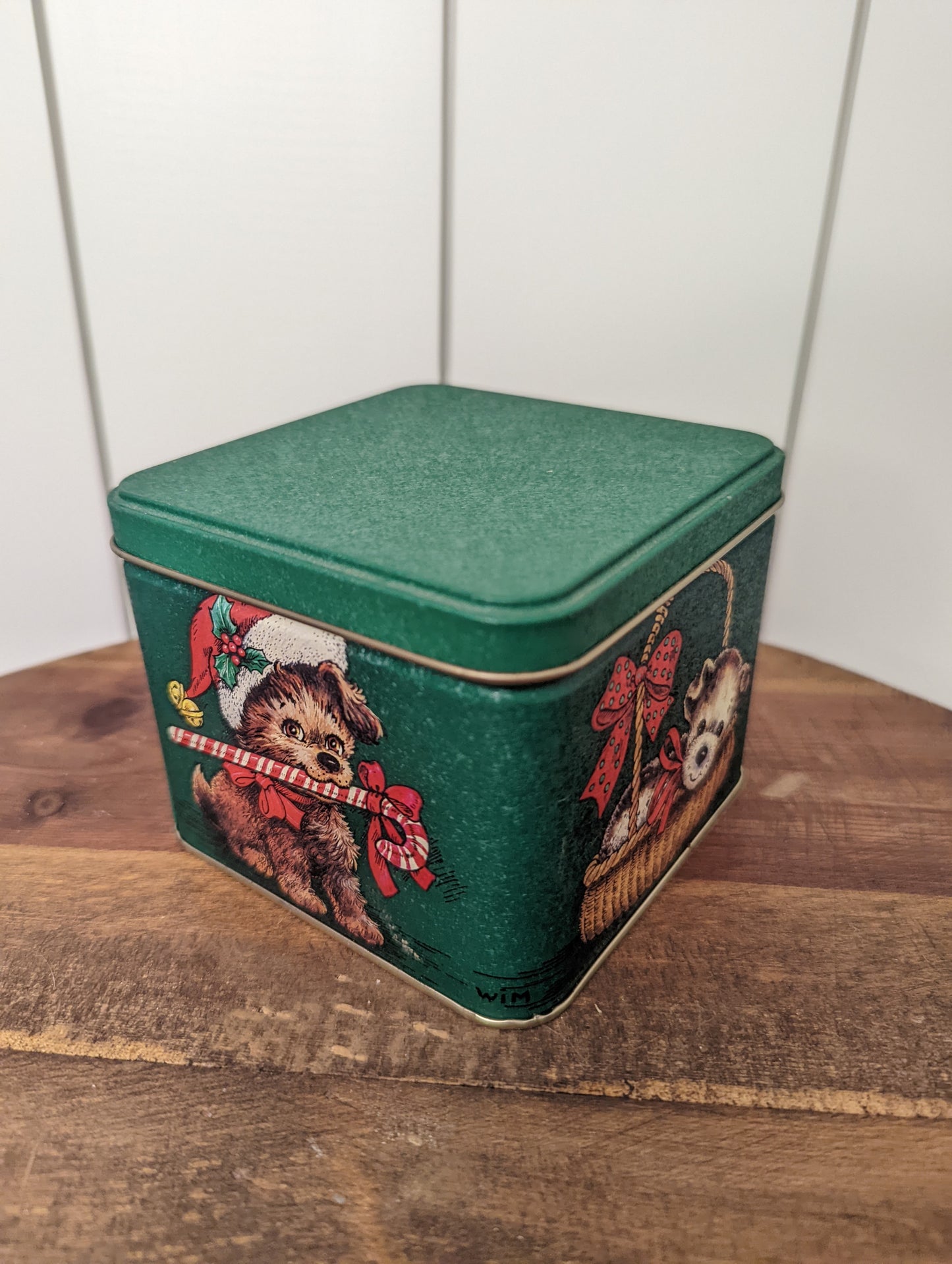 Dog Christmas Tin