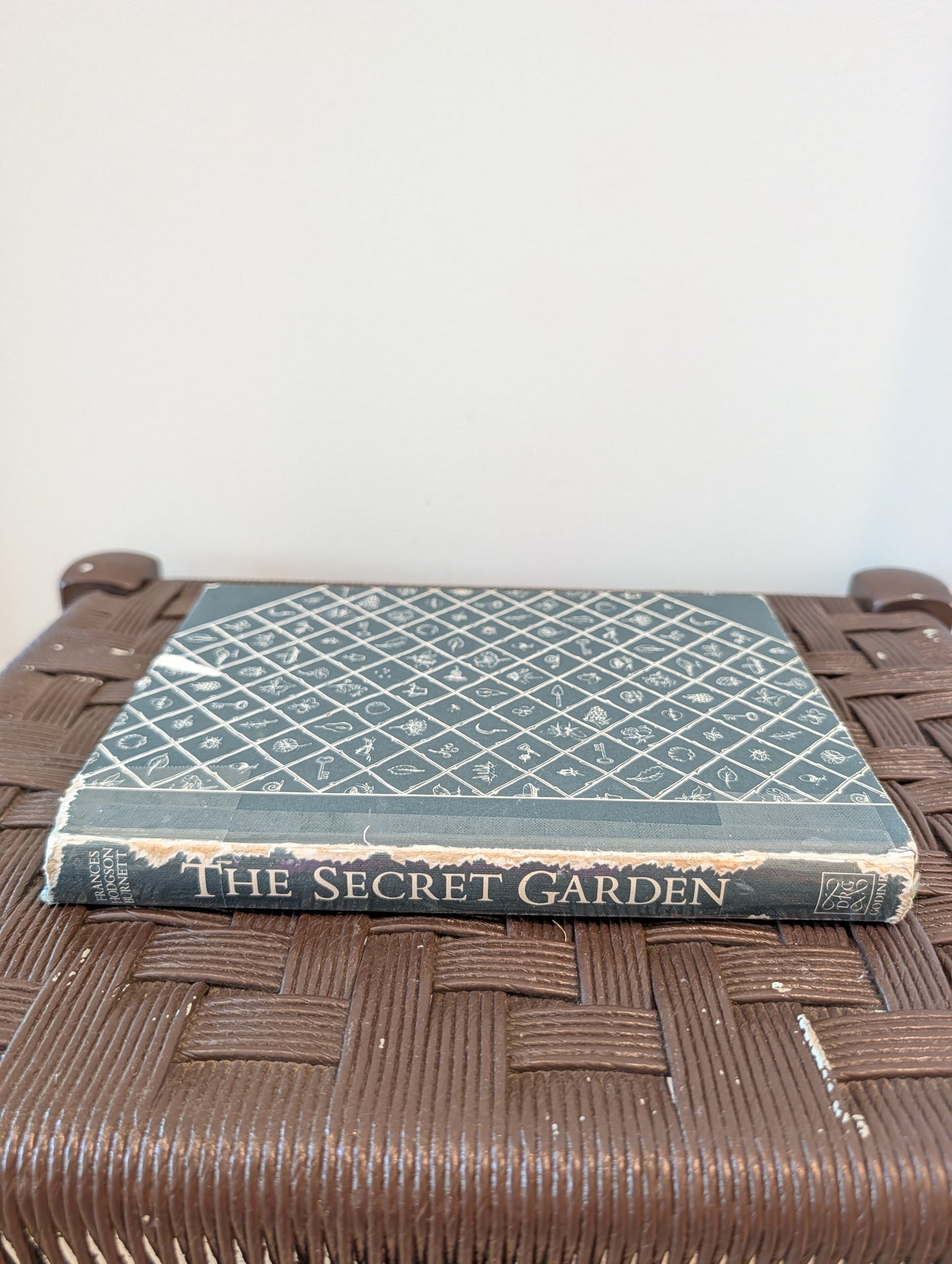 Vintage Hardcover: The Secret Garden by Frances Hodgson Burnett