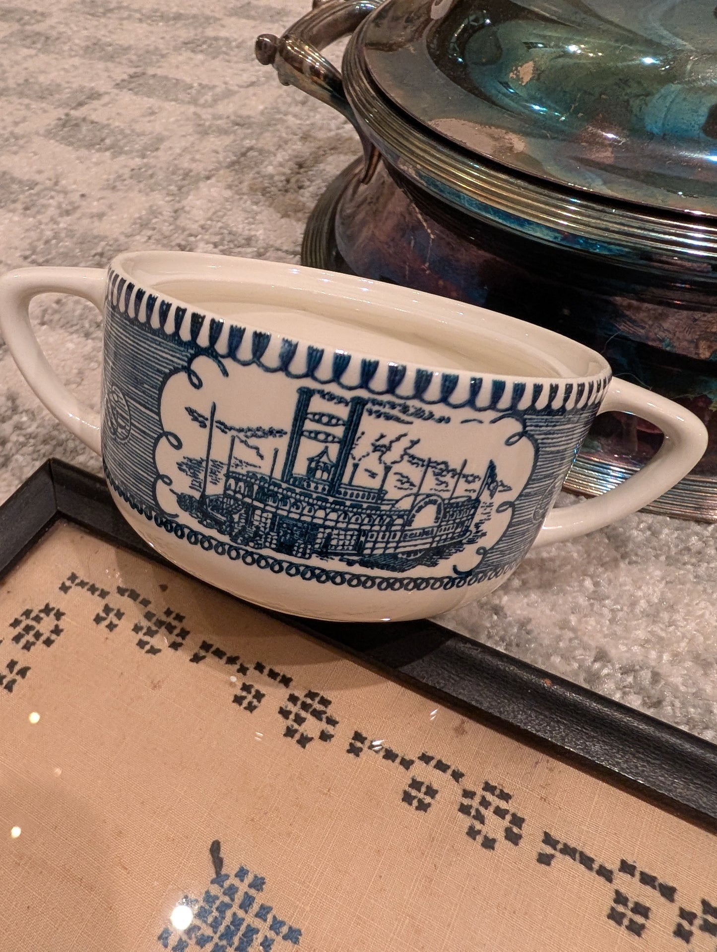 Royal China Currier & Ives