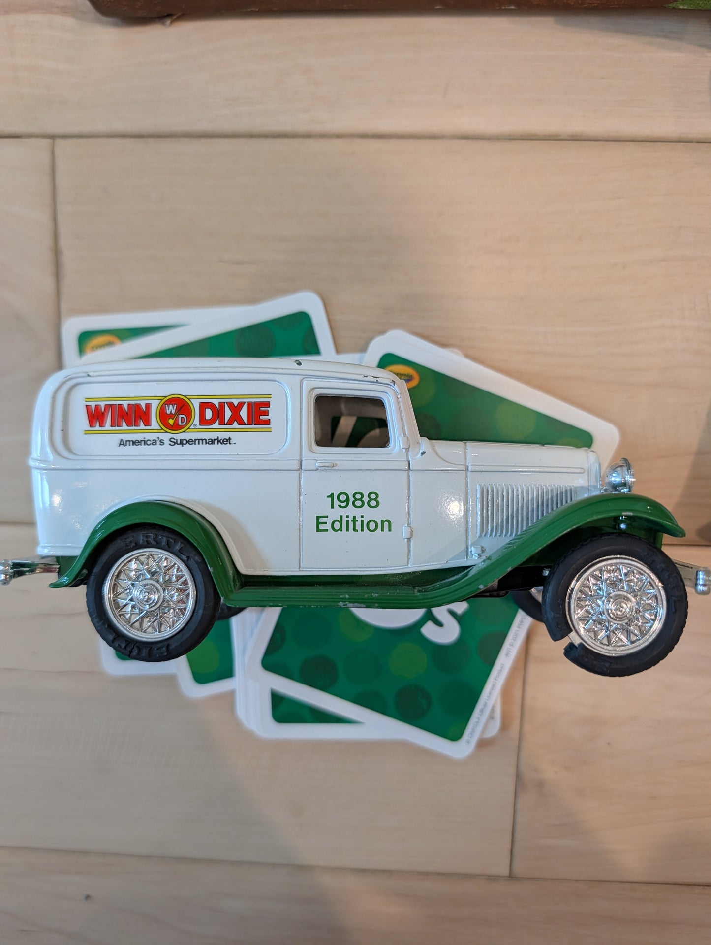 Vintage 1988 ERTL 1932 Ford Panel Delivery Truck Bank – Winn-Dixie Edition