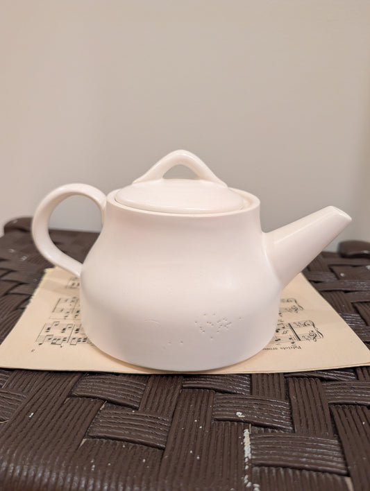McCoy matte white ceramic teapot