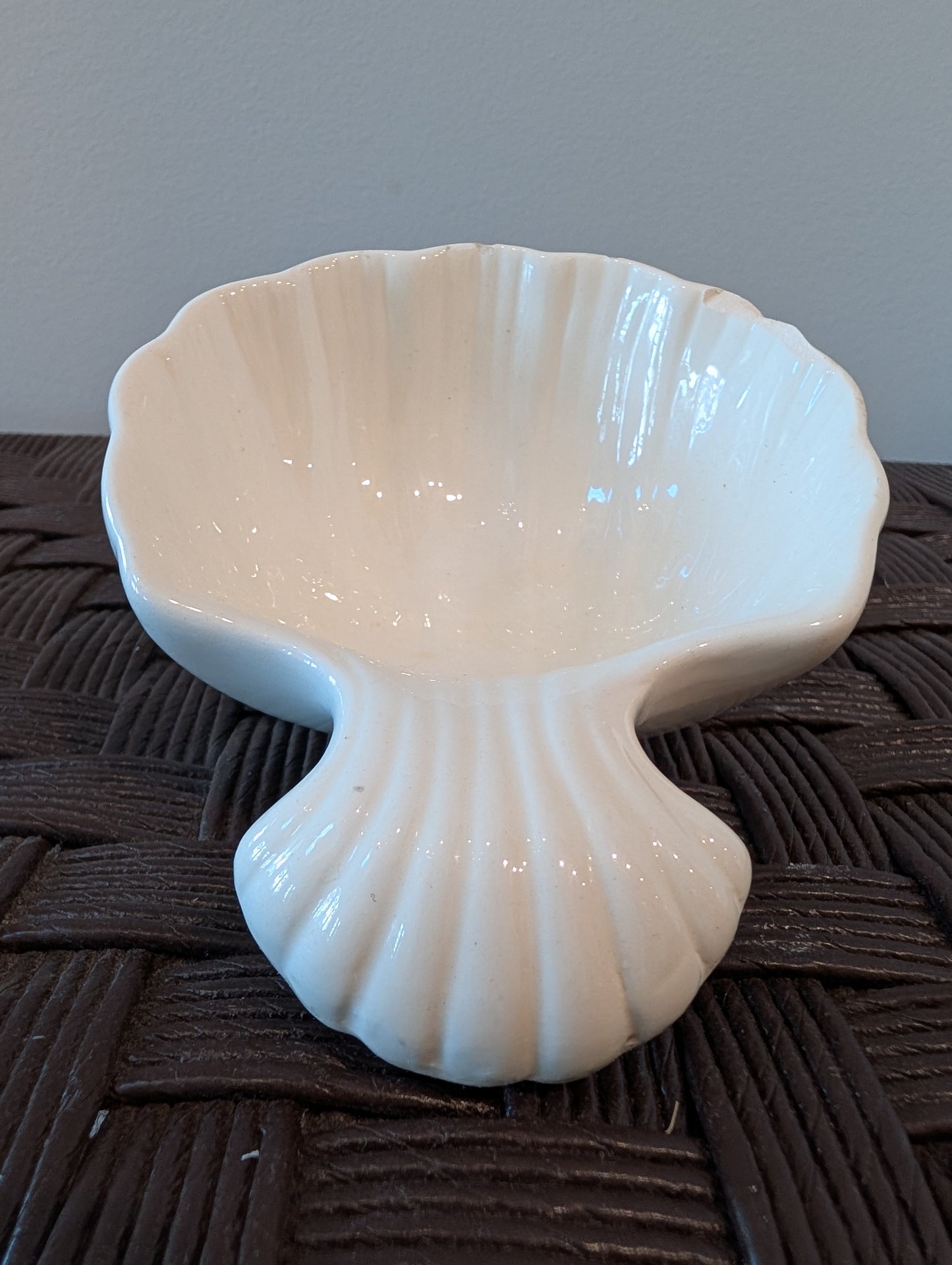 Seashell Pedestal Bowl