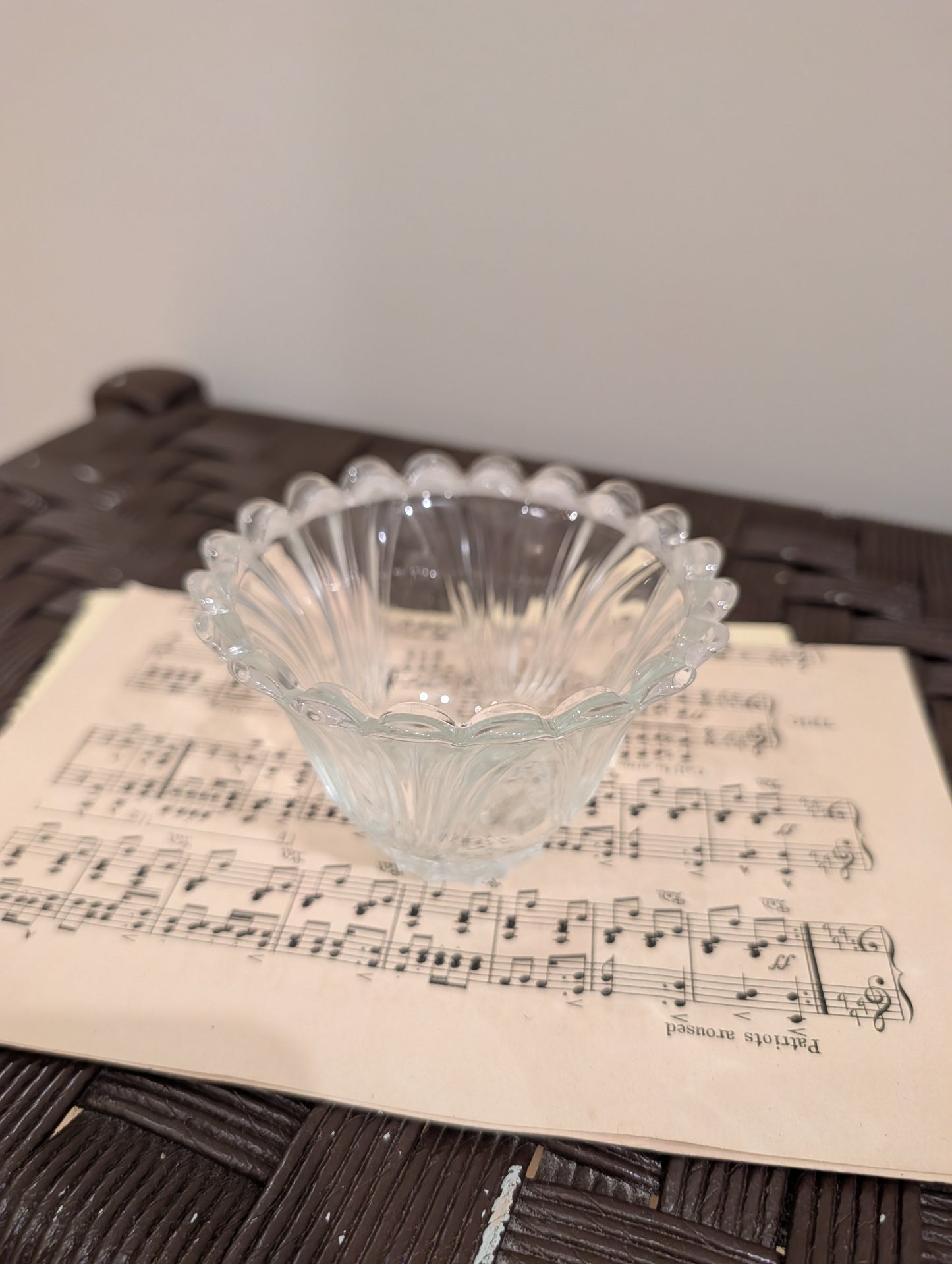 Scalloped Sunday Bowl