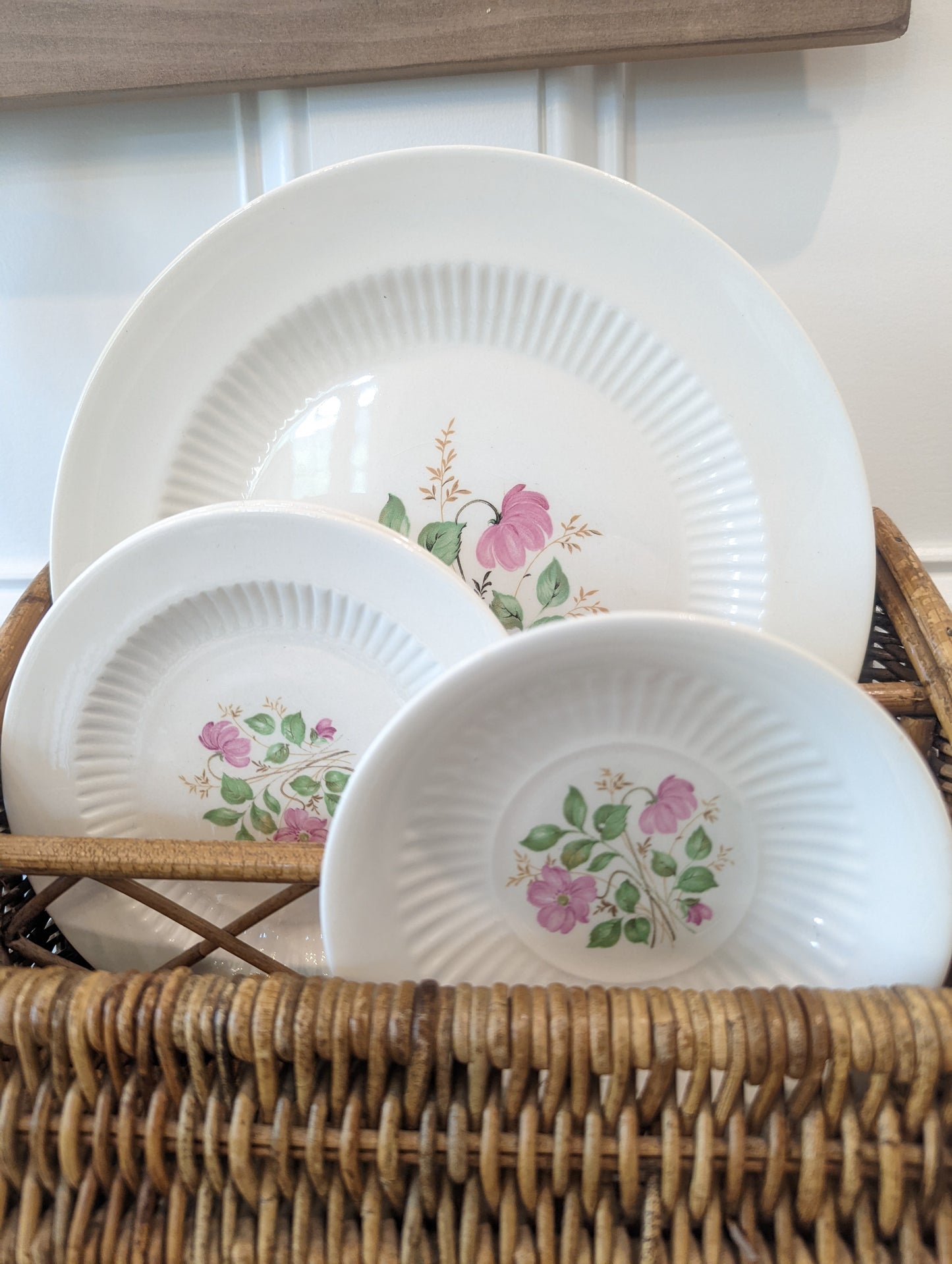 Royal China "Marilyn" pattern (Set of 29)
