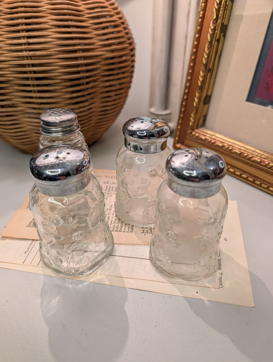 Set of 6 little glass bottles