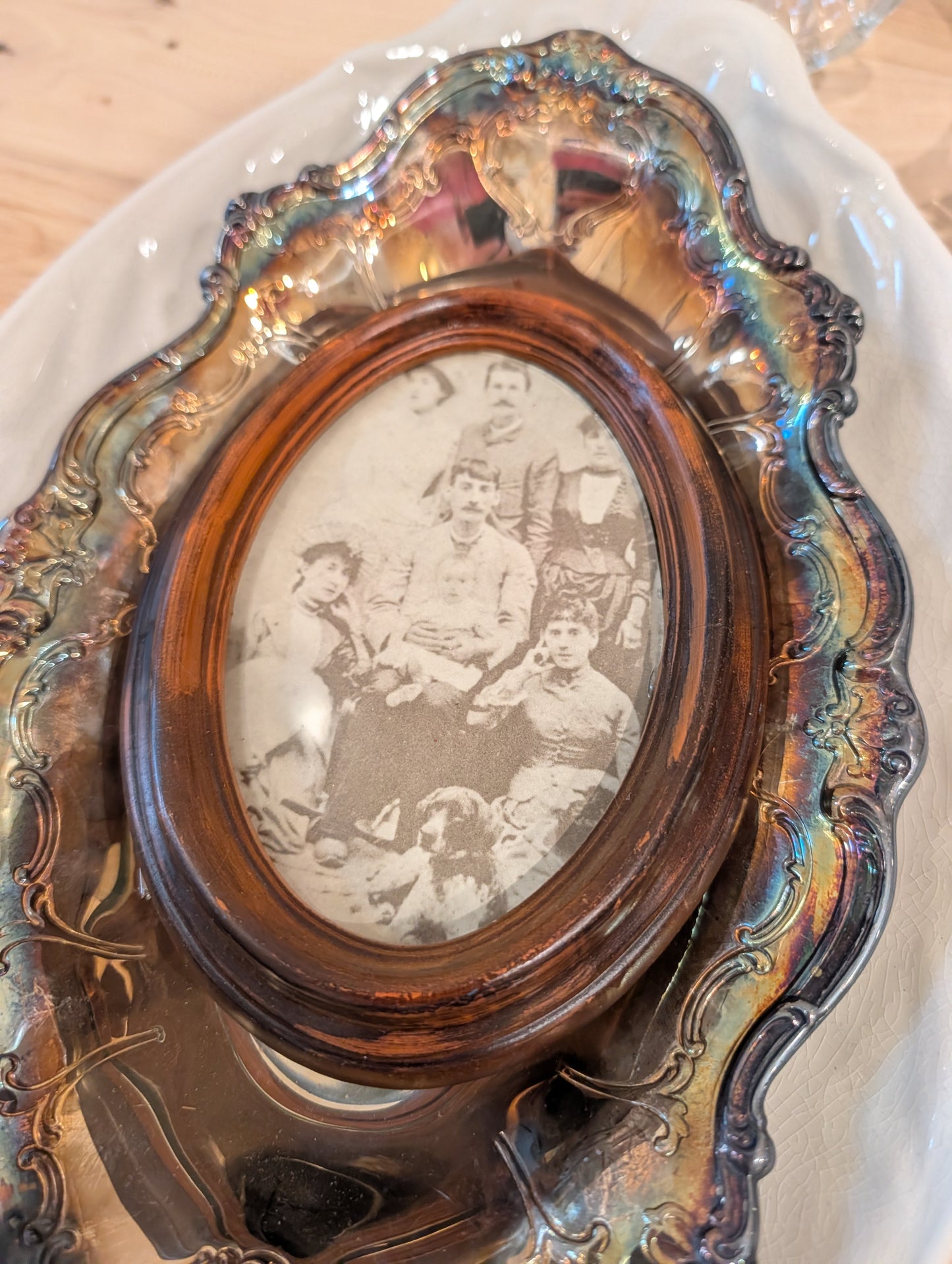 Antique Victorian Oval Wood Picture Frame with Original Family Portrait
