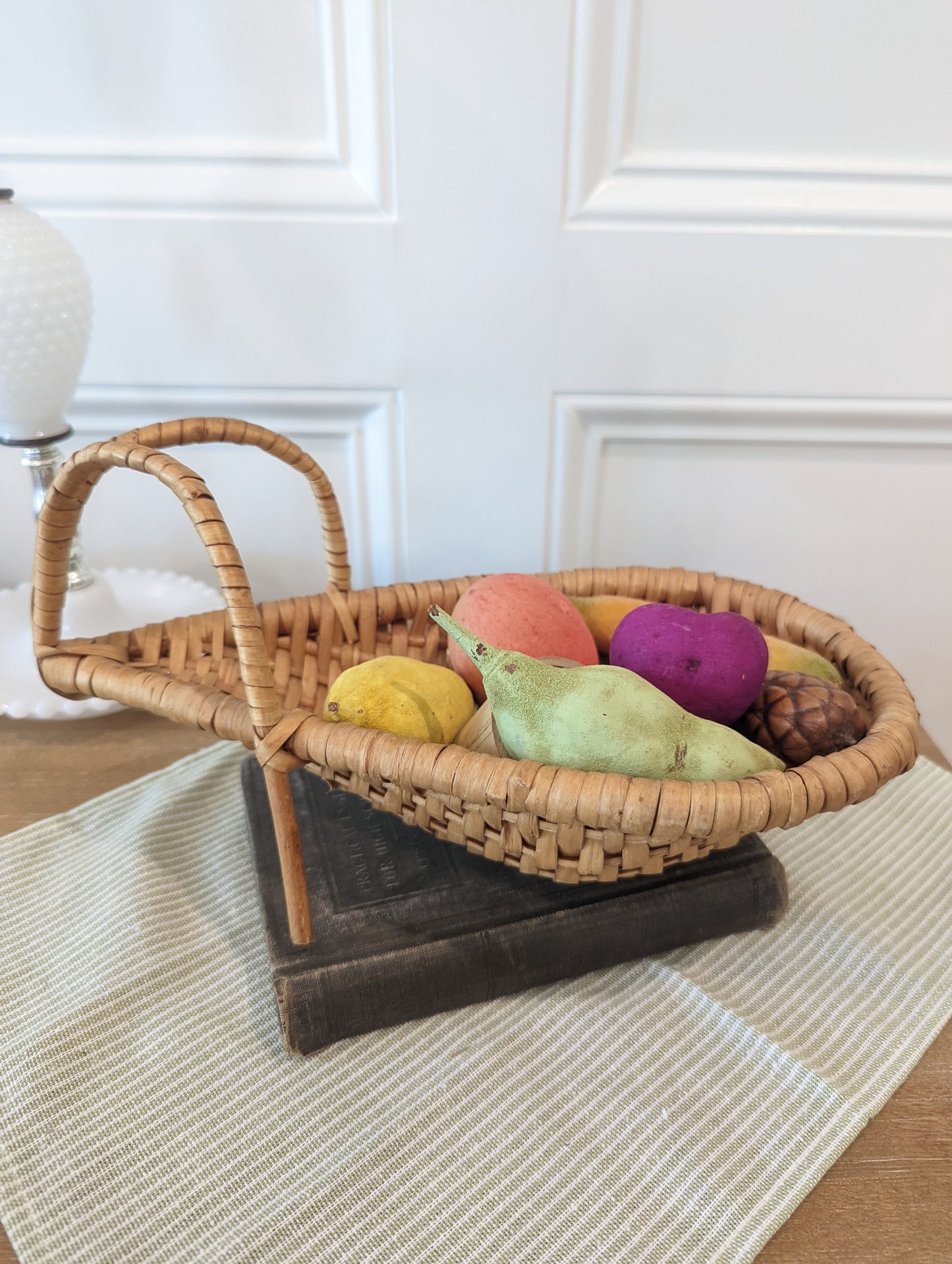 Basket Scoop with Wooden Fruit